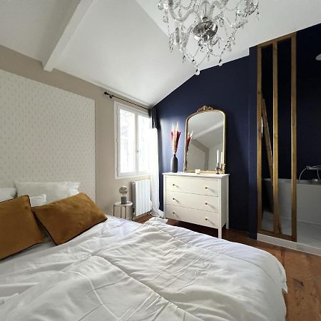 Appartement Duplex Entre La Cathedrale Et La Basilique à Reims Extérieur photo